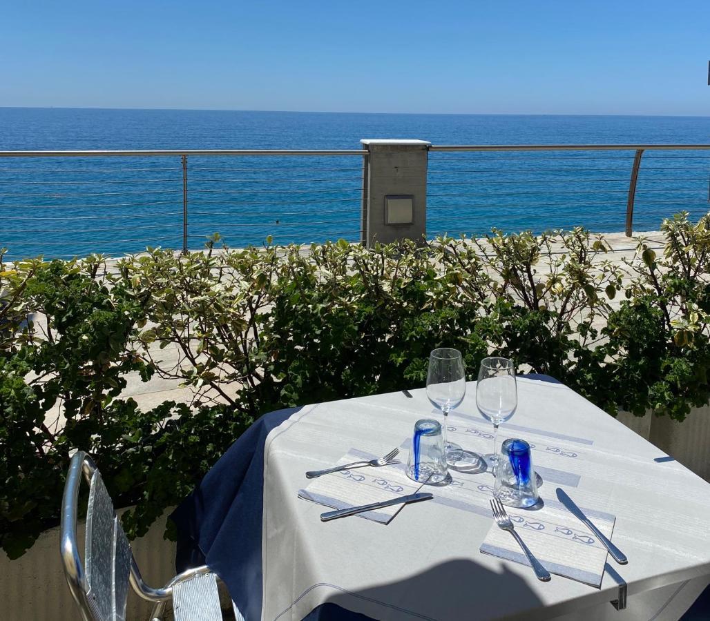 Hotel Caravella à Deiva Marina Extérieur photo