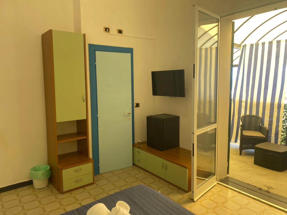 Hotel Caravella à Deiva Marina Extérieur photo