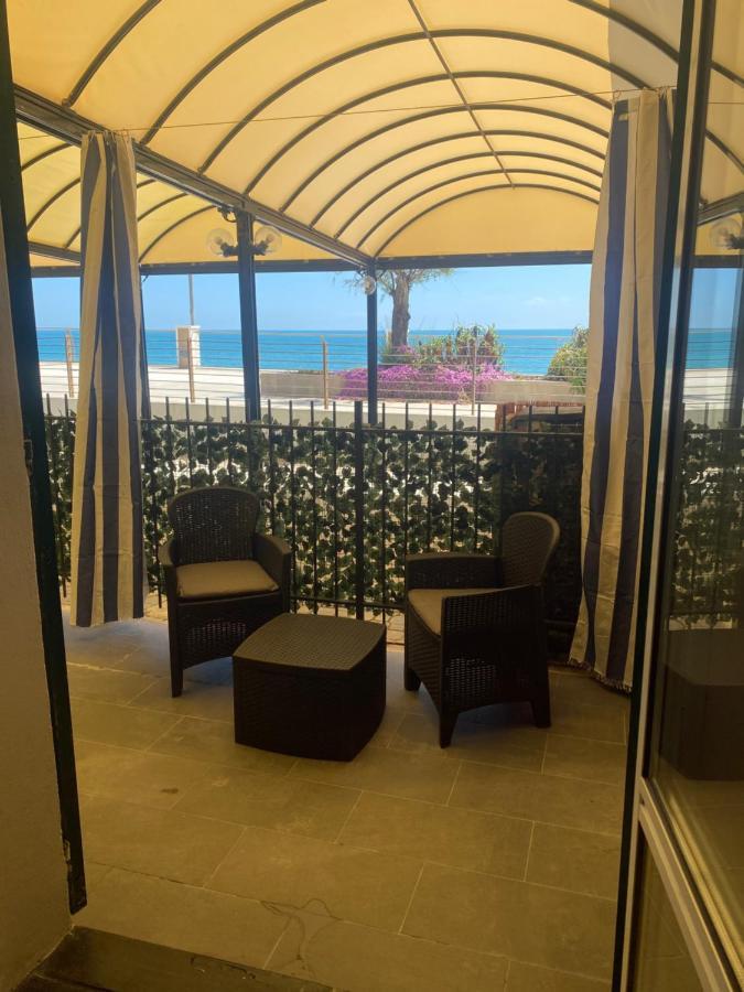 Hotel Caravella à Deiva Marina Extérieur photo